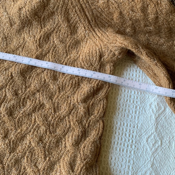 Trendy pull-over with belt- NEW! - Picture 8 of 9